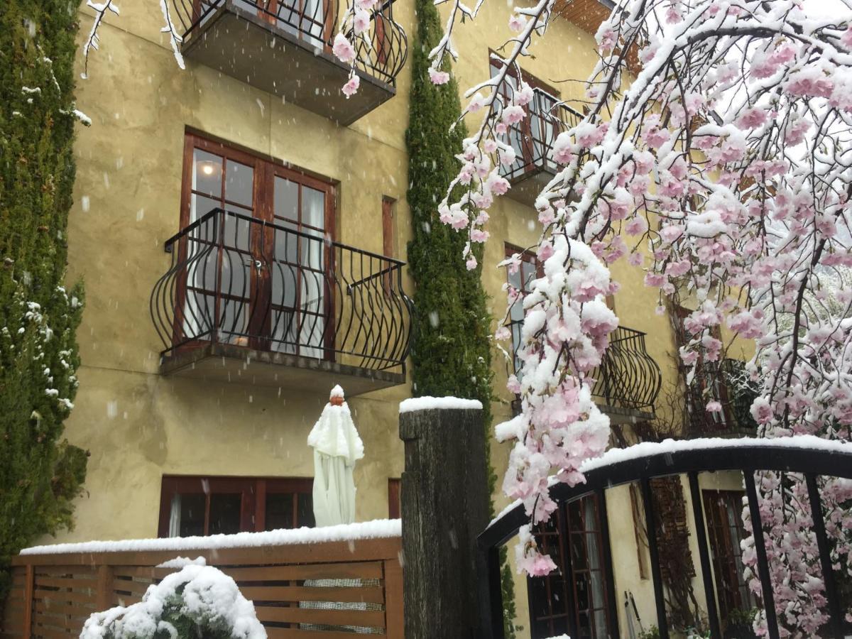 Browns Boutique Hotel Κουίνσταουν Εξωτερικό φωτογραφία